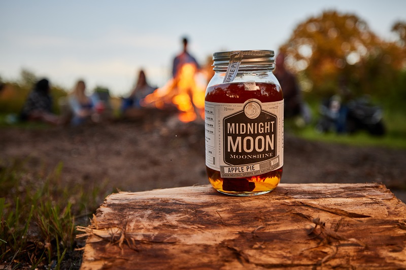 Midnight Moon Moonshine Apple Pie